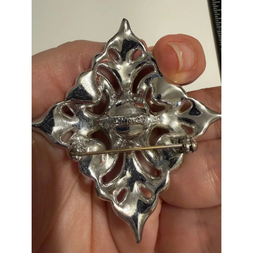 Vintage Napier Silver Tone Faux Pearl Rhinestone‎ Openwork Diamond Brooch Pin